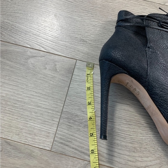 REISS Black Pointed Toe Leather Heeled Ankle Boots - Picture 10 of 11